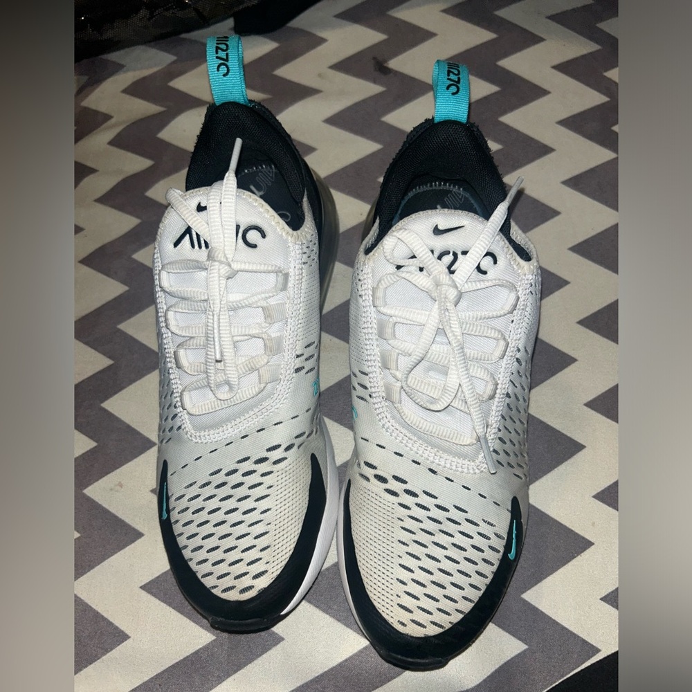 Nike Air Max 270